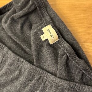 DONNI. Baby Rib Scallop pant in charcoal grey